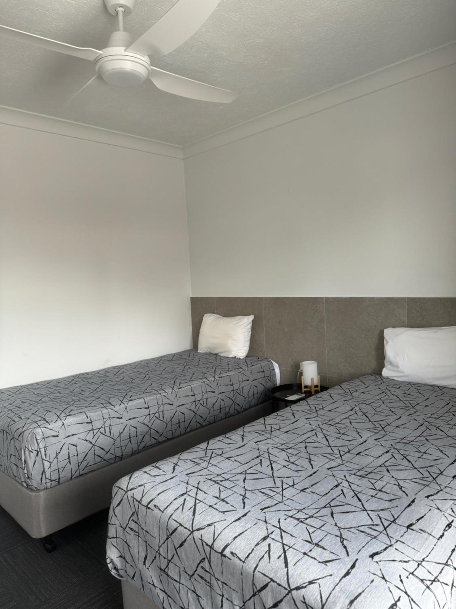 Longreach Motor Inn ภายนอก รูปภาพ