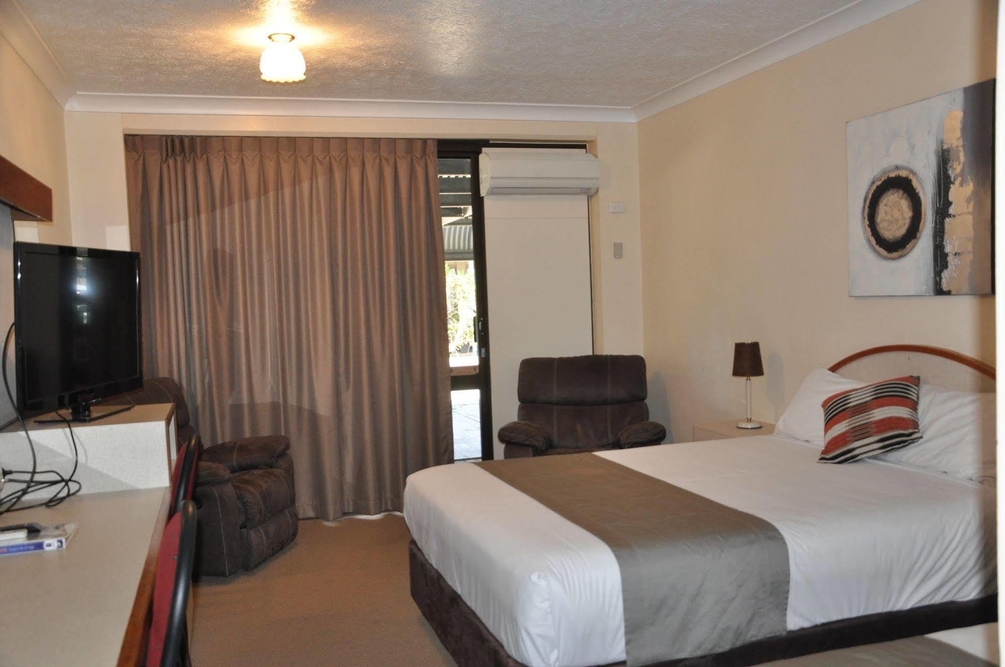 Longreach Motor Inn ภายนอก รูปภาพ